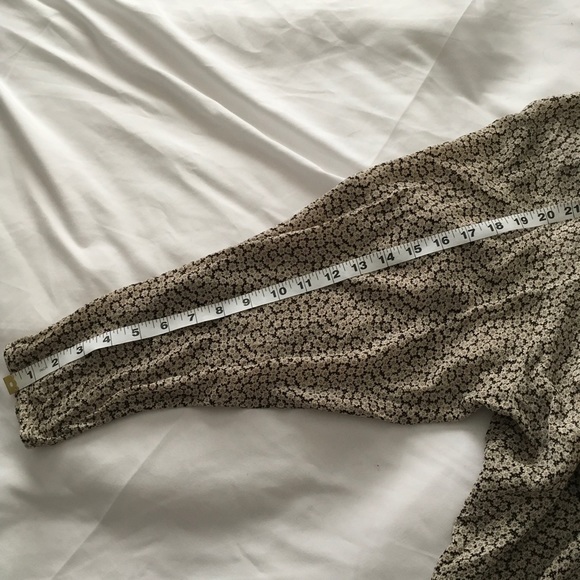 Vintage Floral Dolman Blouse (vintage size 40) 🌊 - Picture 6 of 7